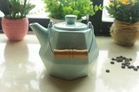 Teapot With A Stainless Steel Handle From China