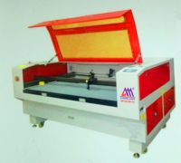 CO2 Laser Cutting Machine