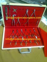 EXTRACTING FORCEPS