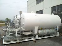 storage tank with vaporizer attatched