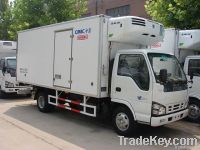 Refrigerated and insulated truck