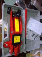 2 Ton Hydraulic Floor Jack 