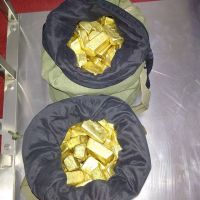 Buy Au Gold Bars, 1 Carat Rough Uncut Diamonds