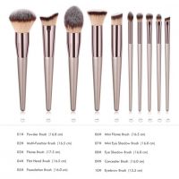 Fashion Brushes Wooden Foundation Cosmetic Eyebrow Eyeshadow Brush Mak