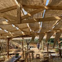 NATURAL DECORATIVE BURLAP / PERFECT FOR RUSTIC AND CRAFT DESIGNS / MADE IN VIETNAM From Vietnam