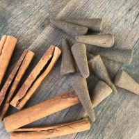 PREMIUM CINNAMON INCENSE / WARM & SPICY AROMA / LONG-LASTING SCENT / HANDCRAFTED