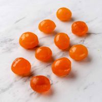 GOLDEN YOLK INFUSED WITH BOTANICAL ESSENCE AND NATURAL SEA SALT