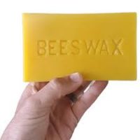 RAW BEESWAX / CLEANLY FILTERED / NON-SYNTHETIC / CANDLE GRADE