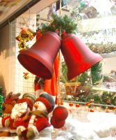 CHRISTMAS JINGLE BELLS DECOR / BULK PACKAGING / READY TO USE FOR RETAIL HOLIDAY COLLECTIONS
