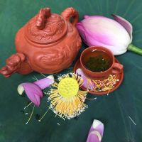 Our Natural Lotus Tea is made from premium lotus flowers and carefully processed with advanced drying technology to preserve their delicate aroma, natural flavor, and beneficial compounds.  Rich in antioxidants, vitamins, and essential minerals, it is an