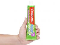 Col-gate Maxfresh toothpaste green tea flavor 180g.