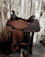 Premium Western Horse Treeless Saddle With Beautiful Hand Curving