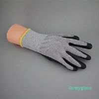 GREY CUT-RESISTANT 5 BLACK PU PALM GLOVE