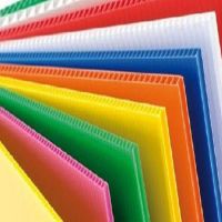 Corrugated plastic sheet