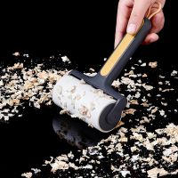 The tear-off roller sticker has a replacement core, which can be used for dehairing clothes, household cleaning, and the tail can be hungThe tear-off roller sticker has a replacement core, which can be used for dehairing clothes, household cleaning, and t From China