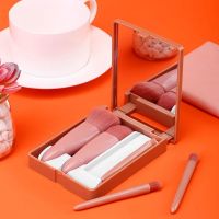 Portable travel brush set short handle loose powder brush foundation smudge eyeshadow lip makeup brush kit with makeup mirror From China