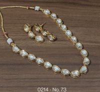Indian Kundan necklace and ...