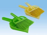 Dustpan with brush