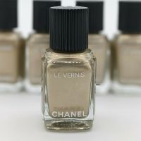 CHANEL LE VERNIS ...