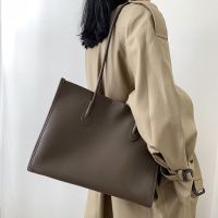 Tote bag large capacity girls senior sense cowhide women bag to work commuting bag fashion simple leather one shoulder bag female