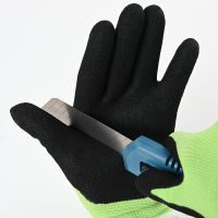 Latex anti-biting gloves - thickened for feeding and pet care - children's safety protection gardening planting gloves From China