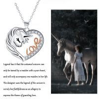 Dada Popular Dazzling Luxury Unicorn Necklace Fashion Design Heart Shape Pendant Love Collarbone Necklace Gift For Mom