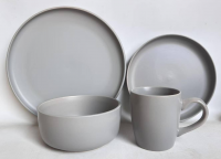 16 Pieces Ceramic Dinnerware Set Easy to Clean Smooth Surface Tableware Set