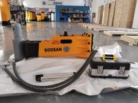 Soosan SB20 New Sliding Hydraulic Crusher for Construction and Mining Machinery, with Two Chisels and Low Noise From China
