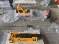 SOOSAN SB20  Hydraulic Breaker Rock Breaker Hydraulic Hammer for Mini Excavator 1.2-3 Tons