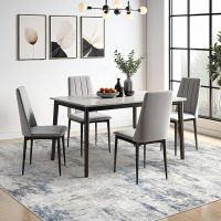 Small-patterned carpets in a modern and minimalist style.They are suitable for use as living room area rugs and are applicable to living rooms, bedrooms, dining rooms and offices.