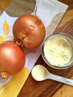 Dehydrated onion powder