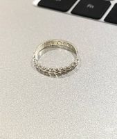 twisted ring