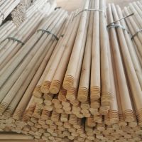 High quality natural wooden handles cheap wooden broomstick From China