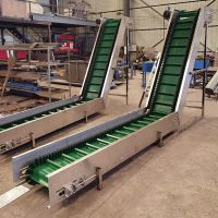 China Factory Supply Grain Belt Conveyor Lift Conveyor