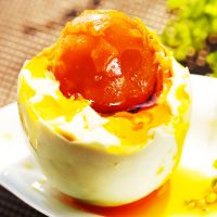 Cooked salted duck egg/ Salted Sea Duck Egg