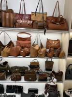 Top layer cowhide bag, high-end texture, fashionable handbag, crossbody bag, niche, light luxury shoulder bag, versatile genuine leather for women From China