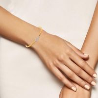 18kt Yellow Gold Floral Diamond Noa Bangle from Everlite From India