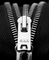 ZIPPER