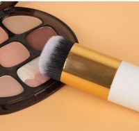 Single Pier Foundation Brush BB Cream