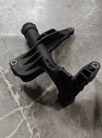 Suitable for Mercedes Benz W251W221W164S350S400S450 S5006 cylinder M276 engine cylinder head water pipe