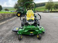 Zero Turn Riding Lawn Mower, 62