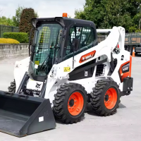 Skid-Steer Loader with Engine & Motor High Load Moment 2321-2330kg Capacity