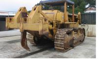 Bull dozer- D8 Caterpilar