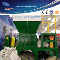 Double shaft shredder for jumbo bags and film