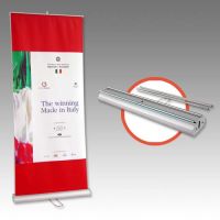 retractable banner stand