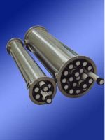 Ceramic membrane housing