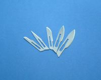 Disposable surgical blade