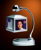 Magnetic Floating Photo Frame