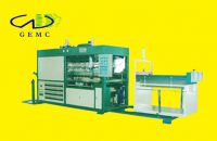 Vacuum Forming Machine