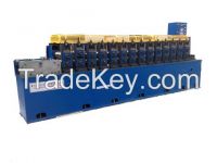 Roll forming machine 